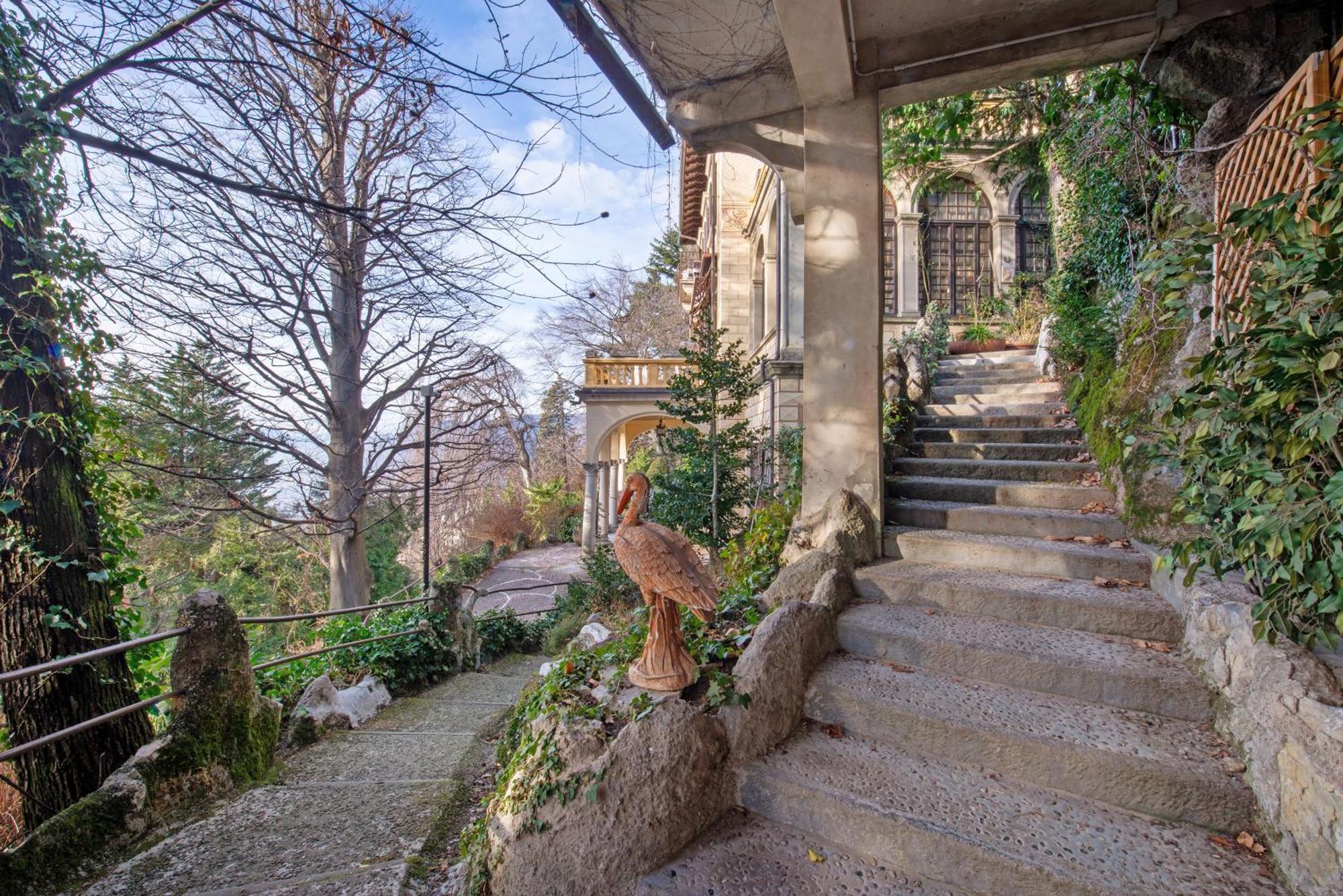 App Mughetto In Villa Marchello Brunate Exterior photo